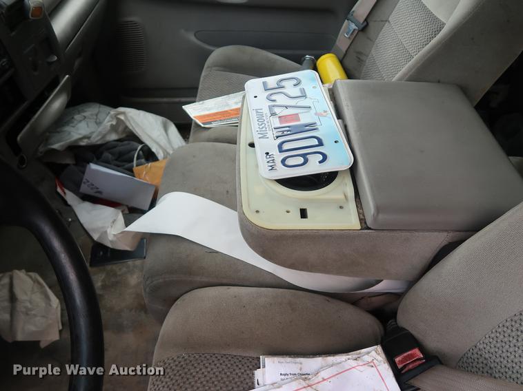 image for item AX9016 2001 Ford F250 Super Duty SuperCab pickup truck