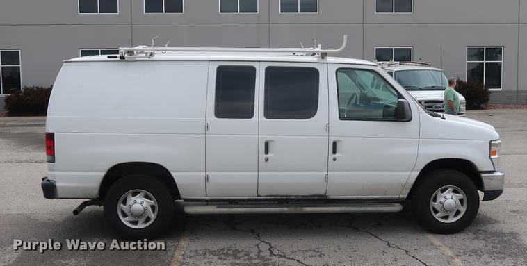 image for item AX9020 2012 Ford E250 van