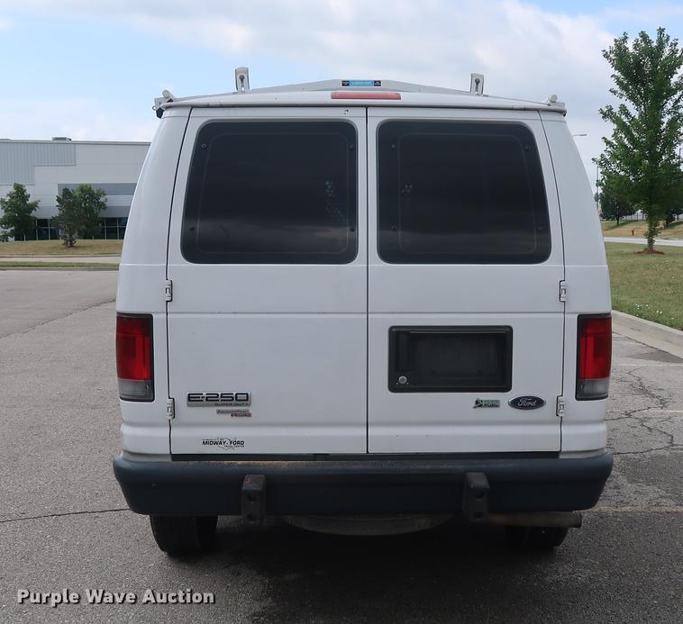 image for item AX9020 2012 Ford E250 van