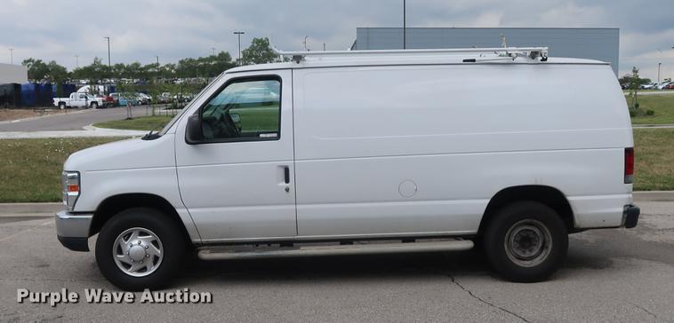 image for item AX9020 2012 Ford E250 van