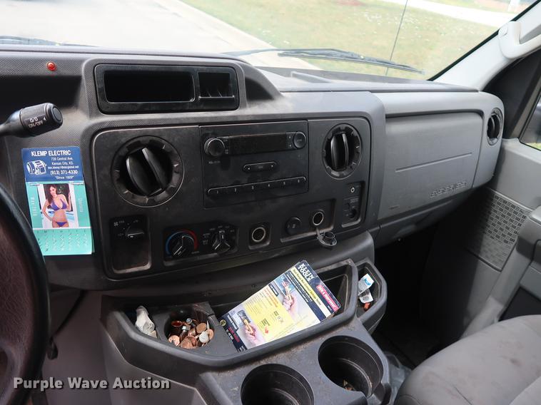 image for item AX9020 2012 Ford E250 van