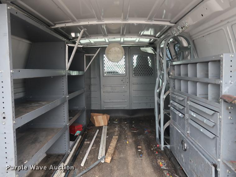 image for item AX9020 2012 Ford E250 van