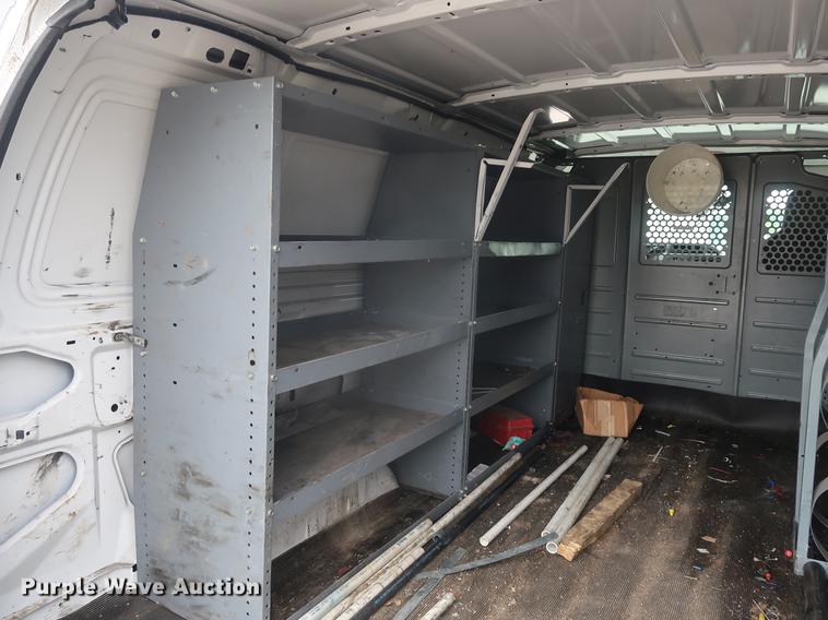 image for item AX9020 2012 Ford E250 van