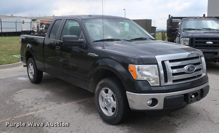 image for item AX9021 2012 Ford F150 SuperCab pickup truck