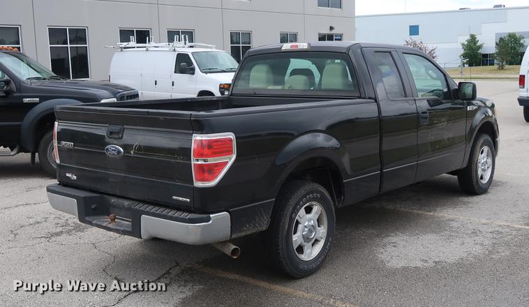 image for item AX9021 2012 Ford F150 SuperCab pickup truck