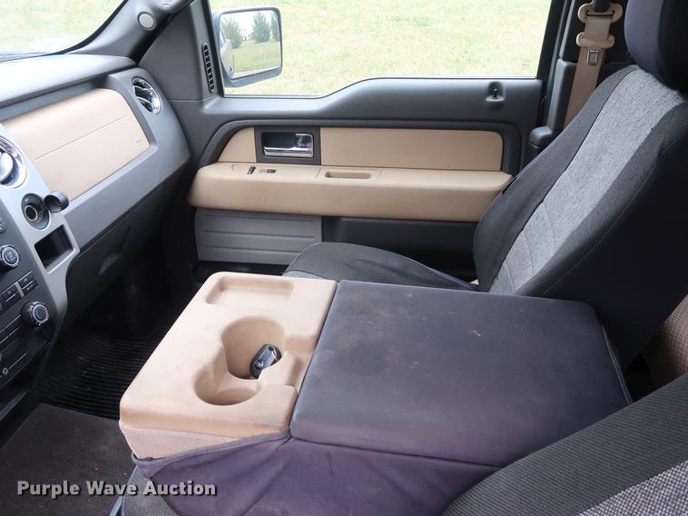 image for item AX9021 2012 Ford F150 SuperCab pickup truck