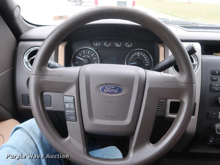 image for item AX9021 2012 Ford F150 SuperCab pickup truck