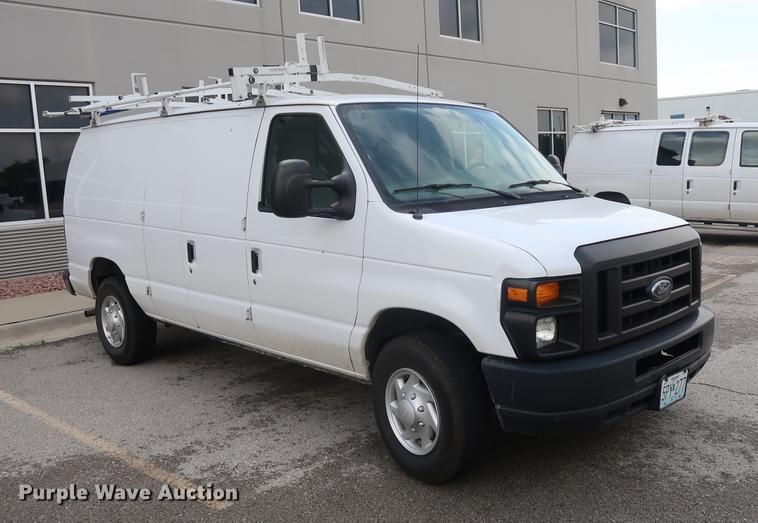 image for item AX9023 2012 Ford E250 van