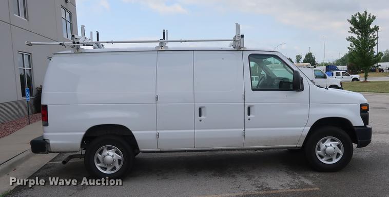 image for item AX9023 2012 Ford E250 van