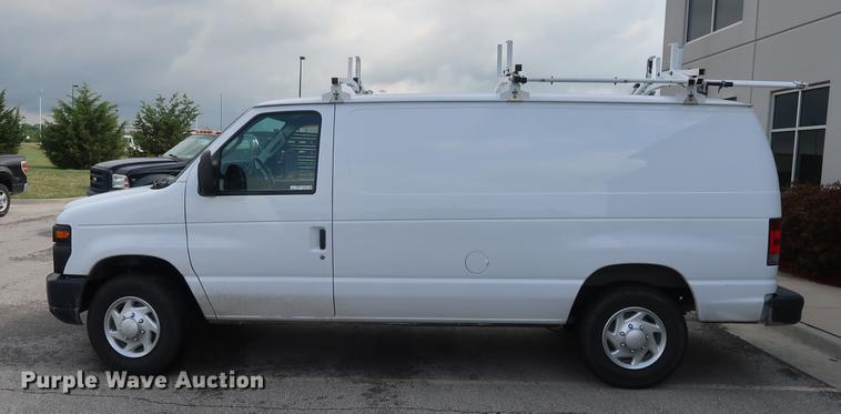 image for item AX9023 2012 Ford E250 van