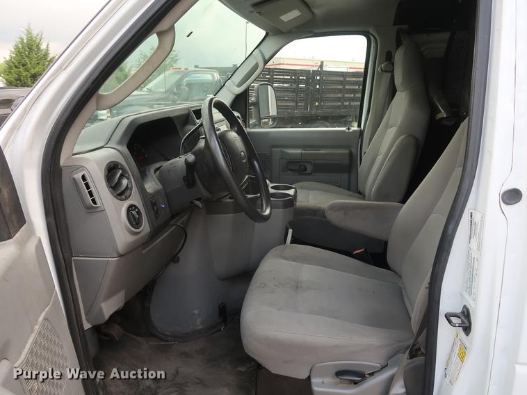 image for item AX9023 2012 Ford E250 van