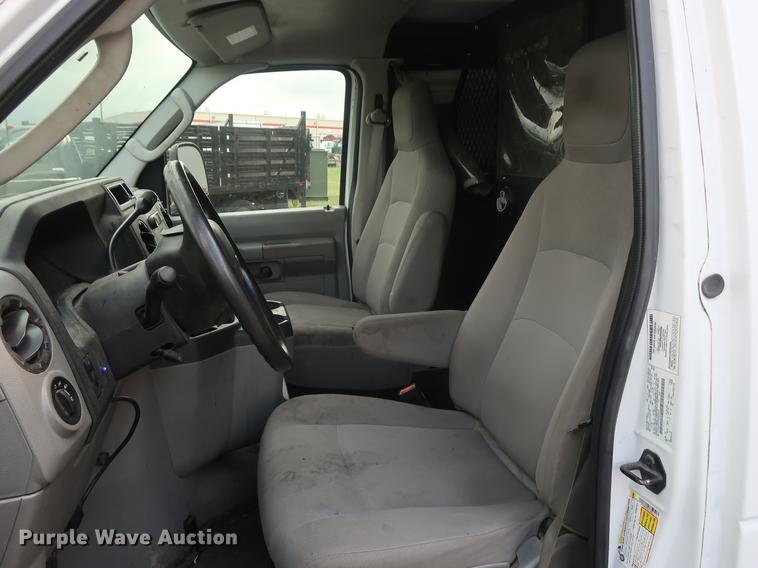 image for item AX9023 2012 Ford E250 van