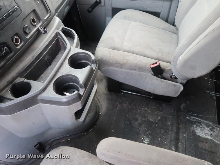 image for item AX9023 2012 Ford E250 van