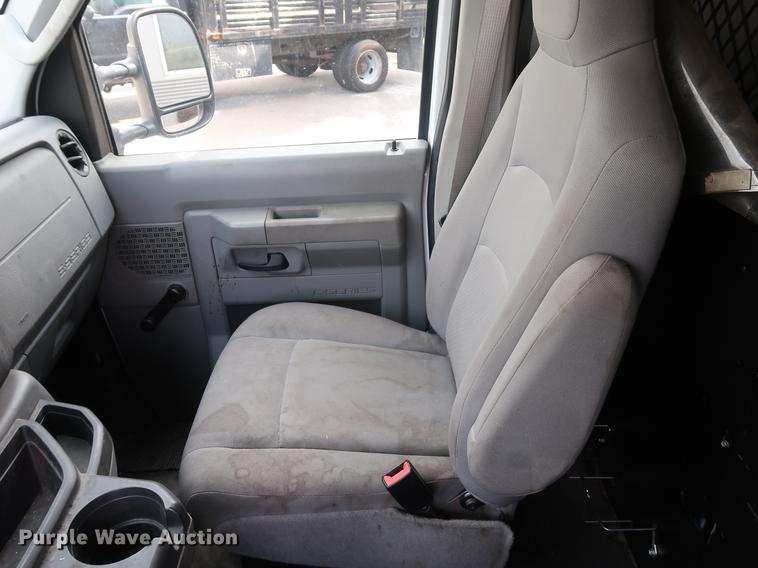 image for item AX9023 2012 Ford E250 van