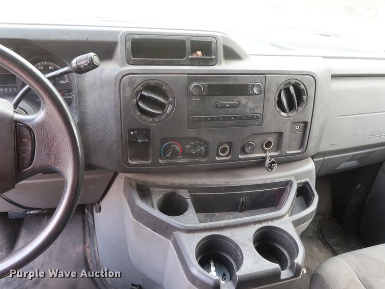 image for item AX9023 2012 Ford E250 van