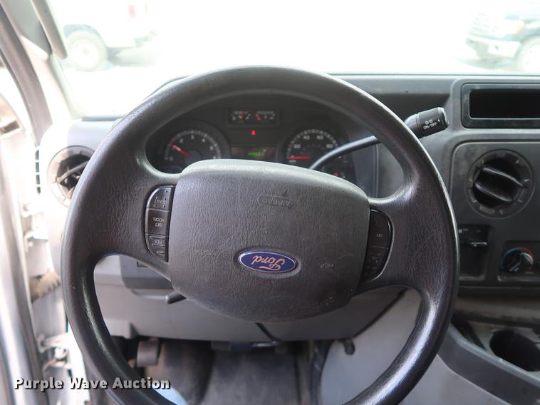 image for item AX9023 2012 Ford E250 van