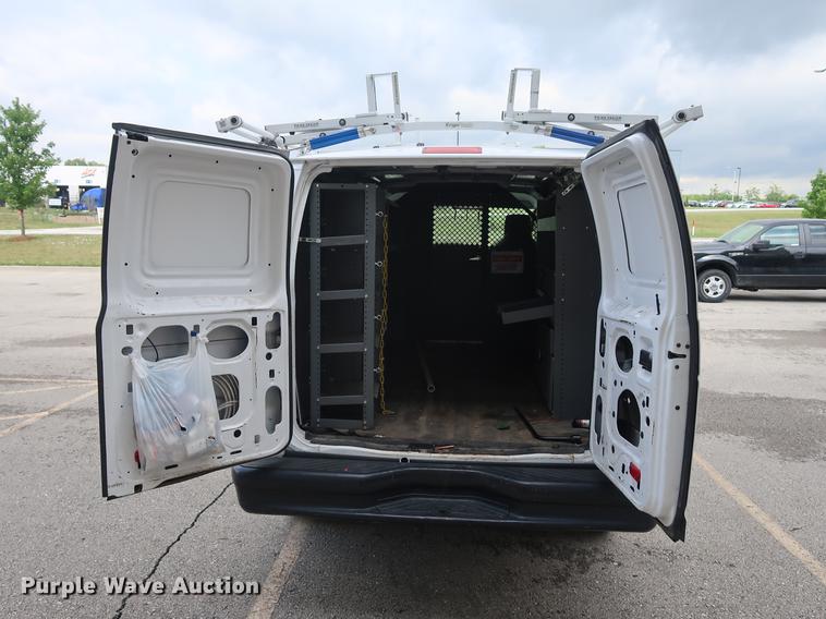 image for item AX9023 2012 Ford E250 van