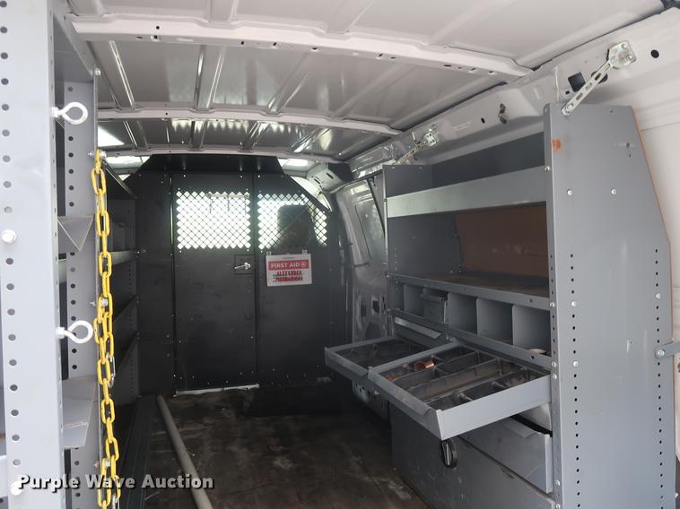 image for item AX9023 2012 Ford E250 van