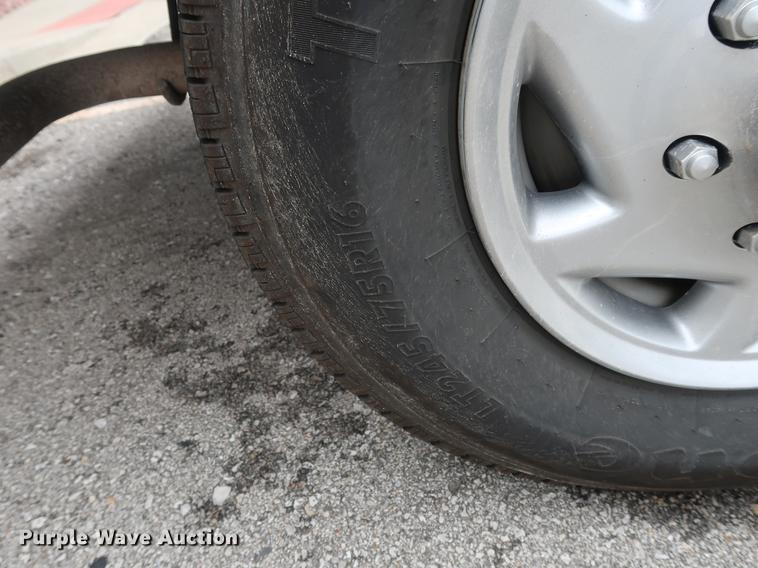 image for item AX9023 2012 Ford E250 van