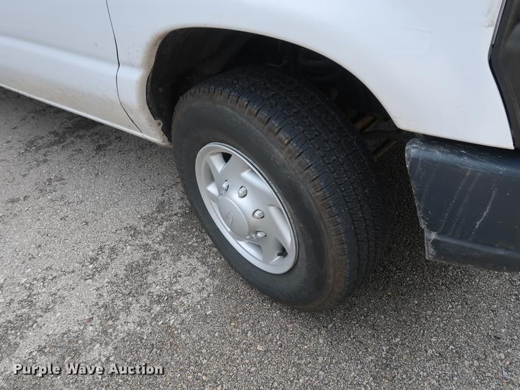image for item AX9023 2012 Ford E250 van