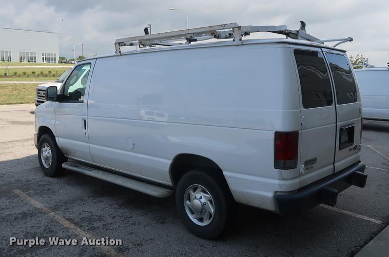 image for item AX9024 2010 Ford E250 van