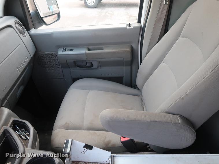 image for item AX9024 2010 Ford E250 van