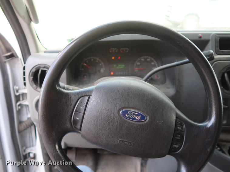 image for item AX9024 2010 Ford E250 van