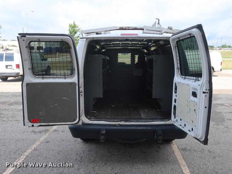 image for item AX9024 2010 Ford E250 van