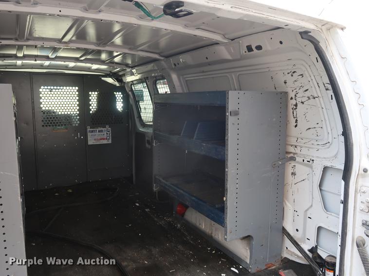 image for item AX9024 2010 Ford E250 van