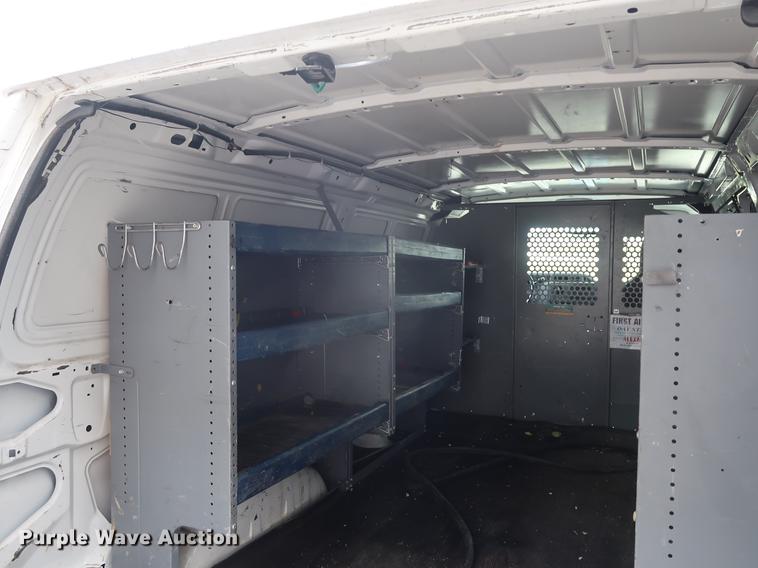 image for item AX9024 2010 Ford E250 van