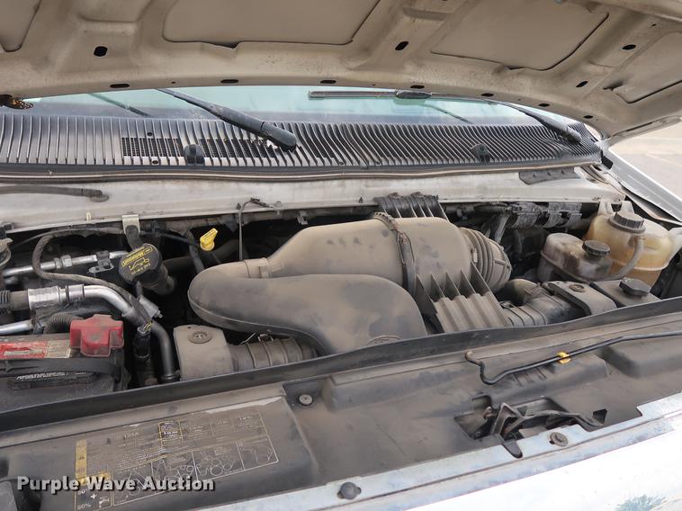 image for item AX9024 2010 Ford E250 van