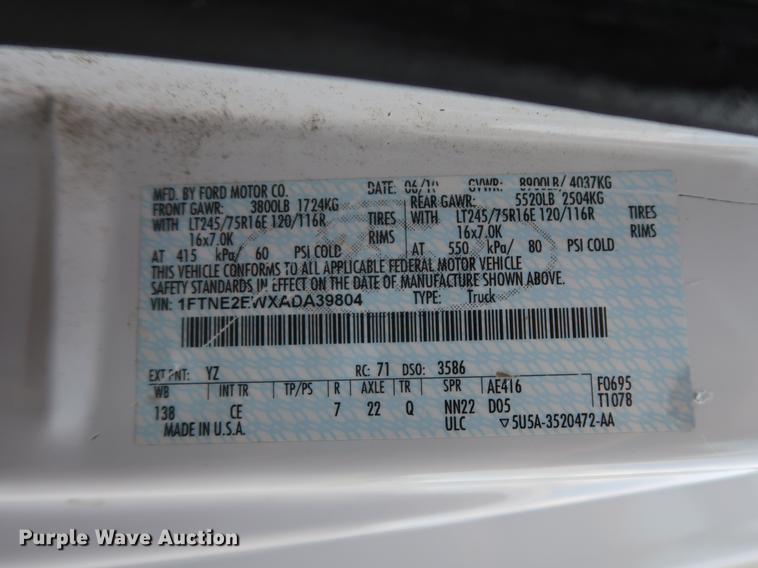 image for item AX9024 2010 Ford E250 van