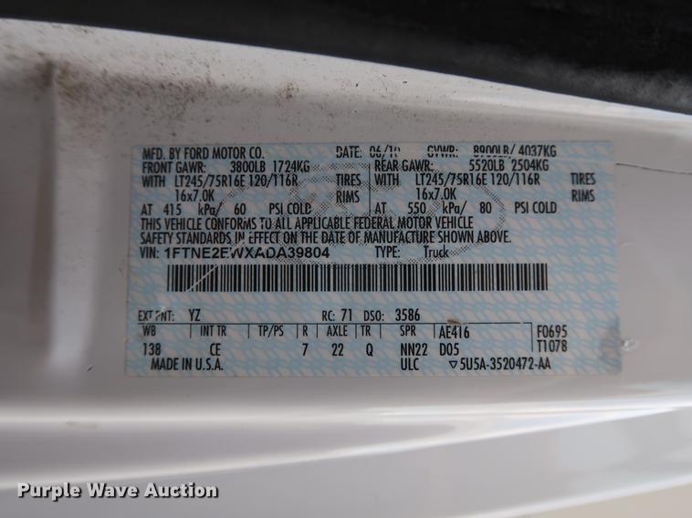 image for item AX9024 2010 Ford E250 van