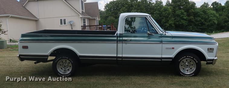 image for item AX9026 1971 Chevrolet Cheyenne 10 pickup truck