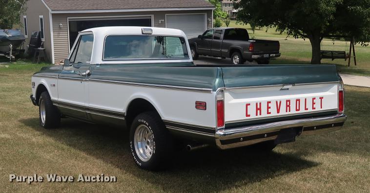 image for item AX9026 1971 Chevrolet Cheyenne 10 pickup truck