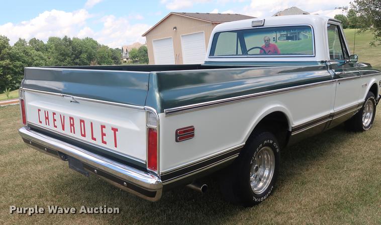 image for item AX9026 1971 Chevrolet Cheyenne 10 pickup truck