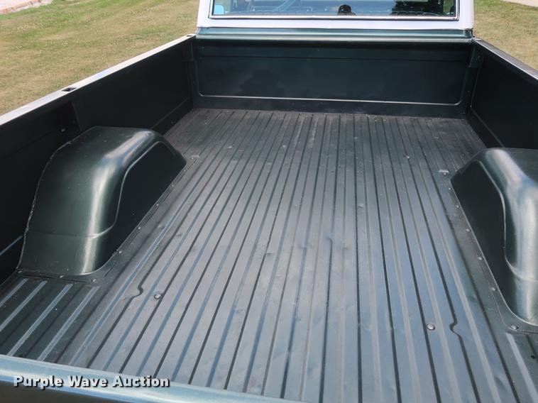 image for item AX9026 1971 Chevrolet Cheyenne 10 pickup truck