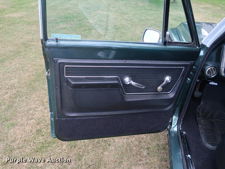 image for item AX9026 1971 Chevrolet Cheyenne 10 pickup truck