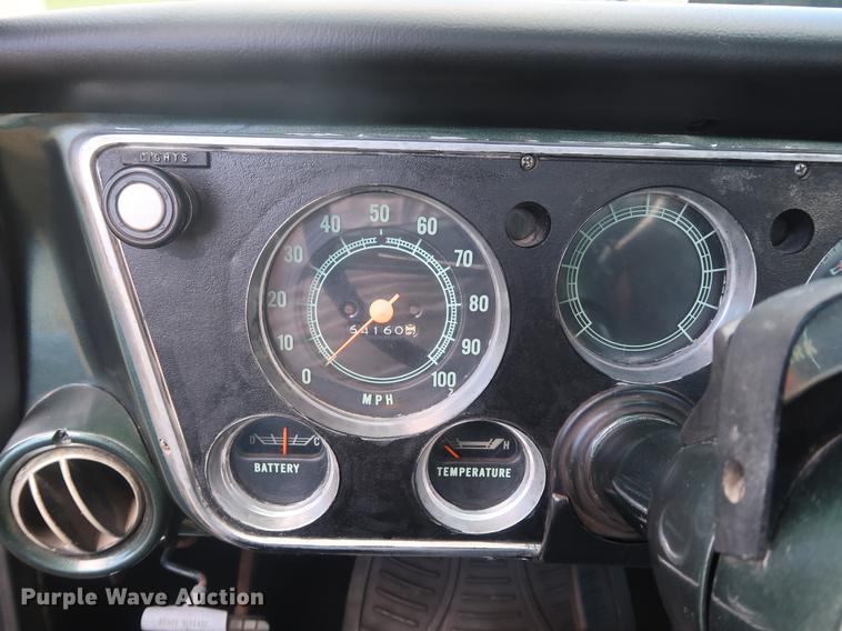 image for item AX9026 1971 Chevrolet Cheyenne 10 pickup truck