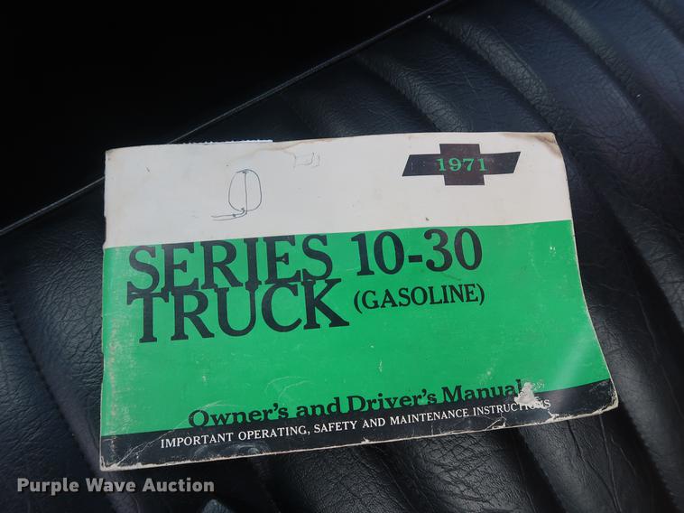 image for item AX9026 1971 Chevrolet Cheyenne 10 pickup truck