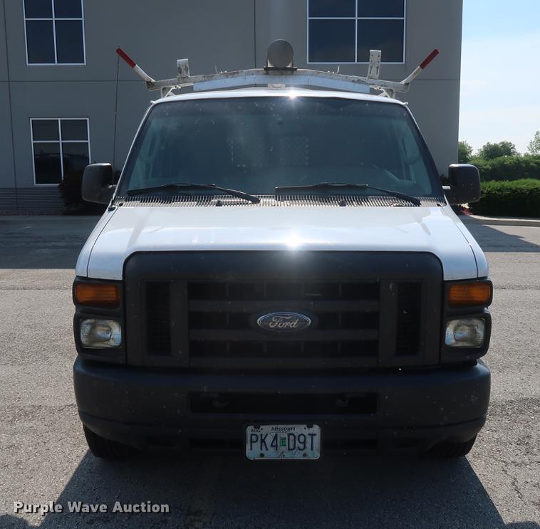 image for item AX9027 2012 Ford Econoline E250 van