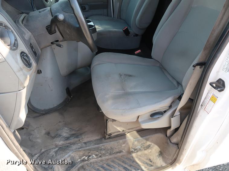 image for item AX9027 2012 Ford Econoline E250 van