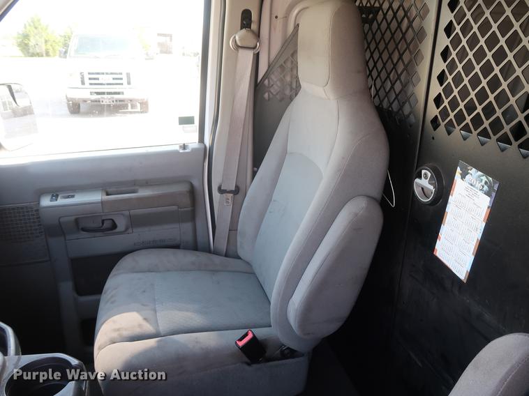 image for item AX9027 2012 Ford Econoline E250 van