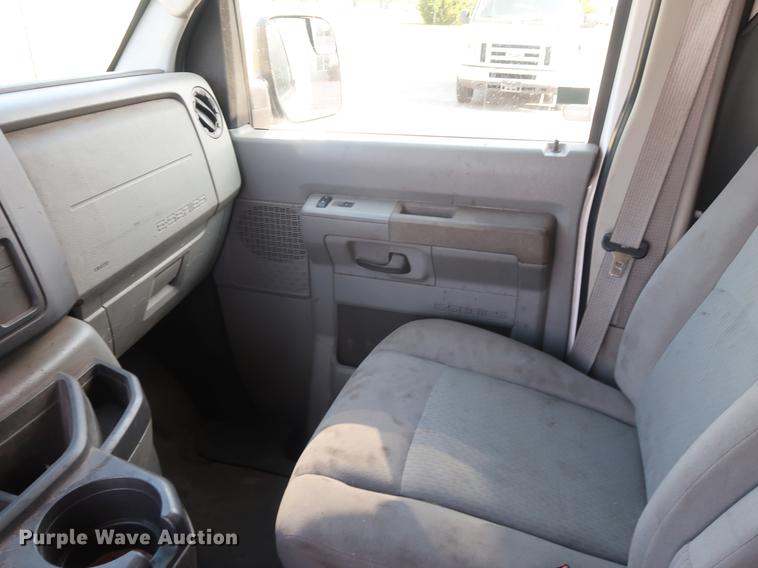 image for item AX9027 2012 Ford Econoline E250 van