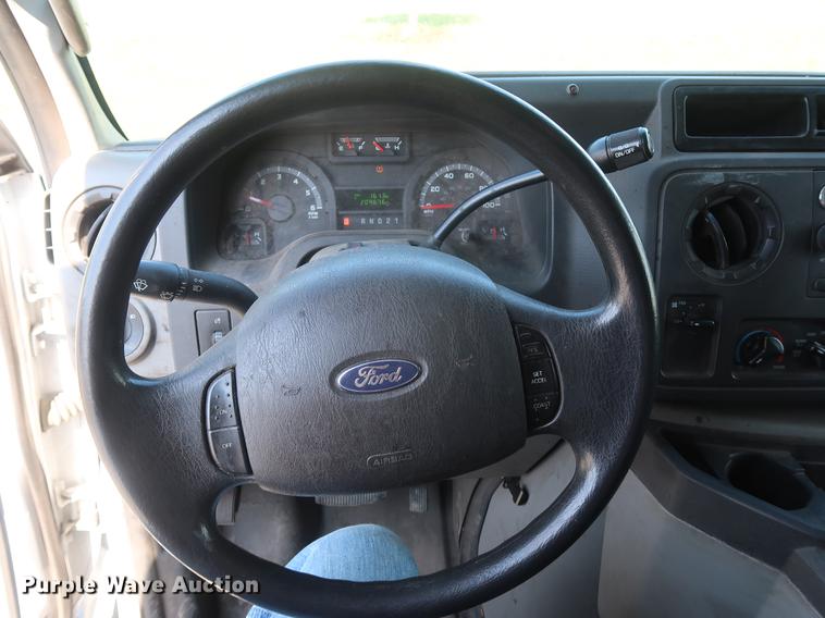 image for item AX9027 2012 Ford Econoline E250 van