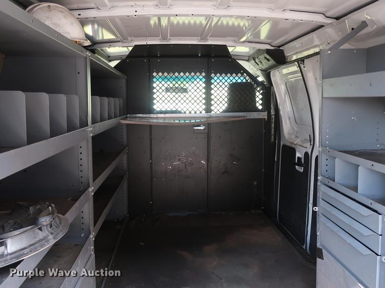 image for item AX9027 2012 Ford Econoline E250 van