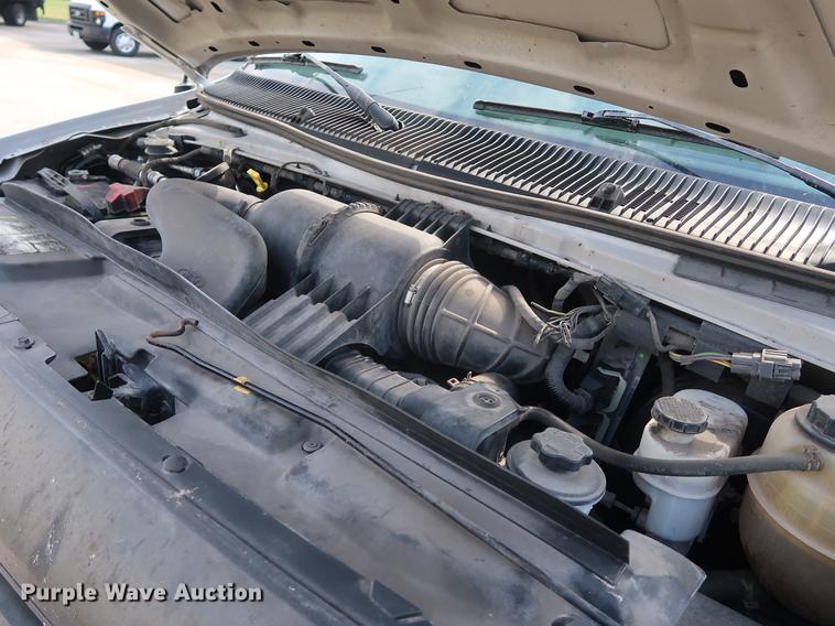 image for item AX9027 2012 Ford Econoline E250 van