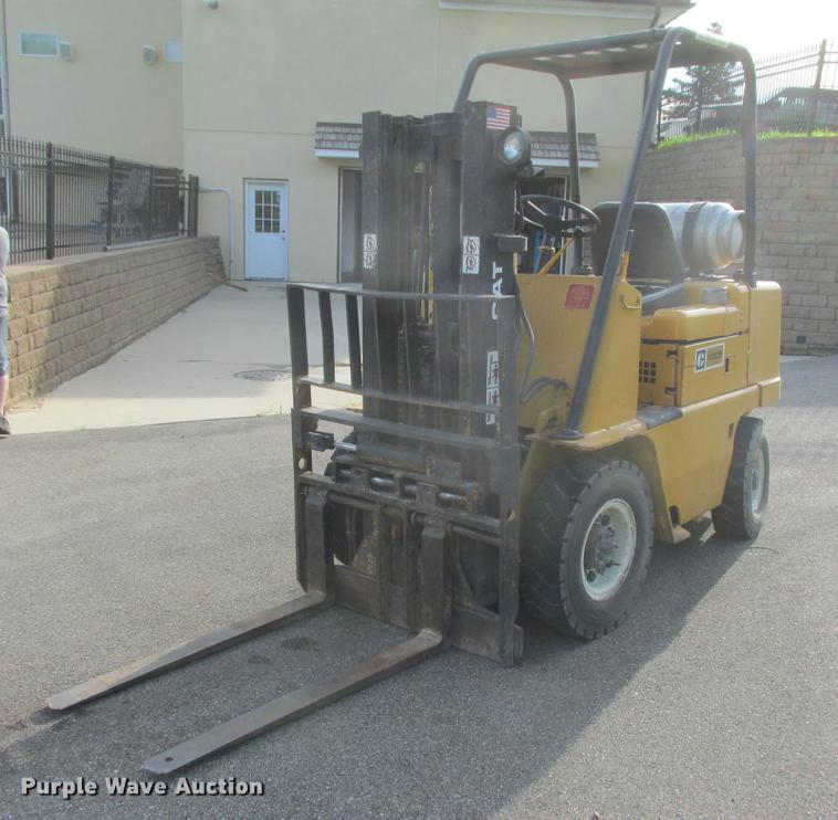 image for item DA8254 Caterpillar V50B forklift