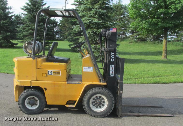 image for item DA8254 Caterpillar V50B forklift
