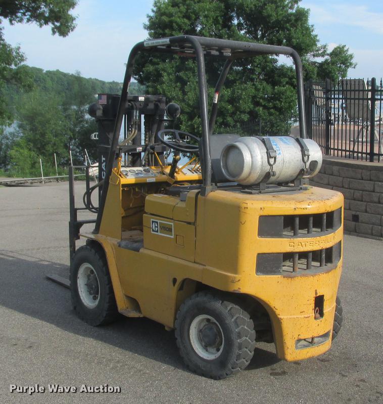 image for item DA8254 Caterpillar V50B forklift